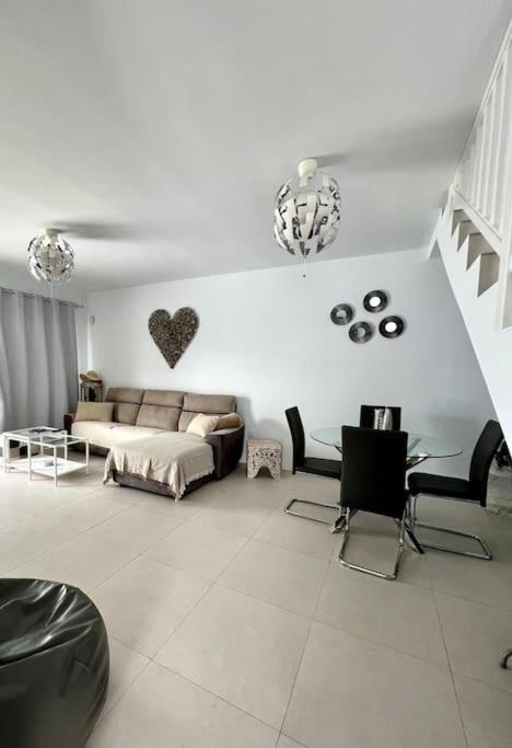 Lovely Villa Sanmar, Heated Pool Playa Blanca  Bagian luar foto