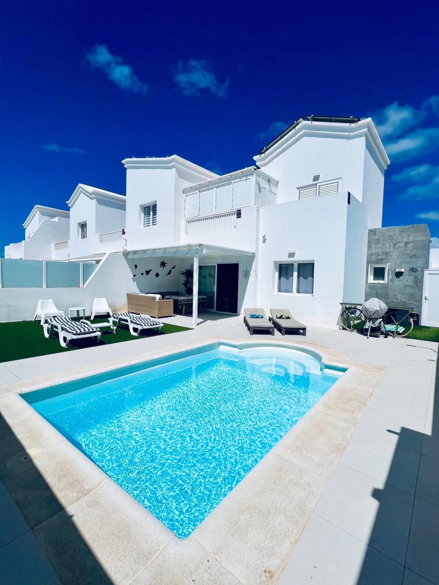 Lovely Villa Sanmar, Heated Pool Playa Blanca  Bagian luar foto